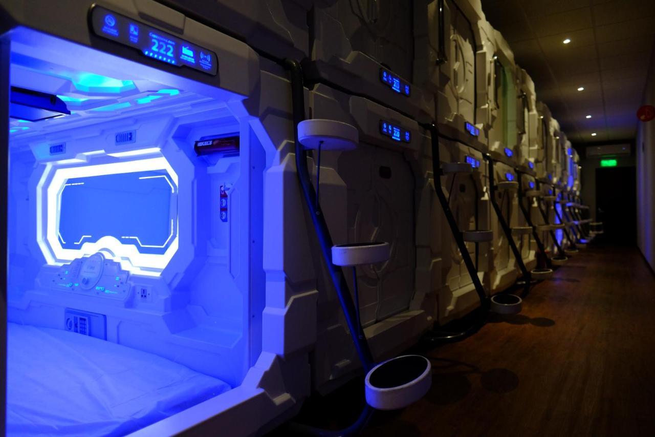 Izzzleep Aeropuerto Terminal 2 Hôtel capsule Mexico